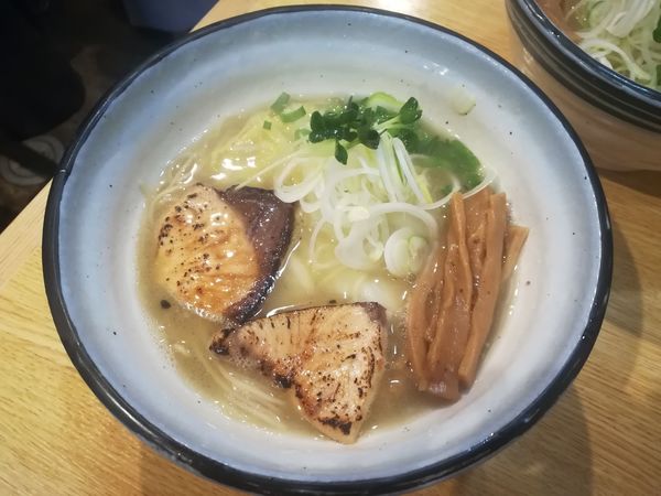 「鰤ラーメン (塩) 730円」@めんや 正明の写真