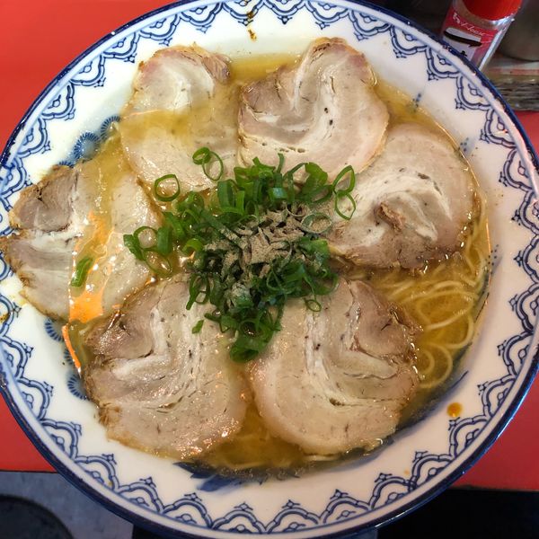 「チャーシューメン（700円）＋大盛（100円）」@天津ラーメンの写真
