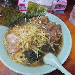 醤油ラーメン+中盛+ネギ+なん骨