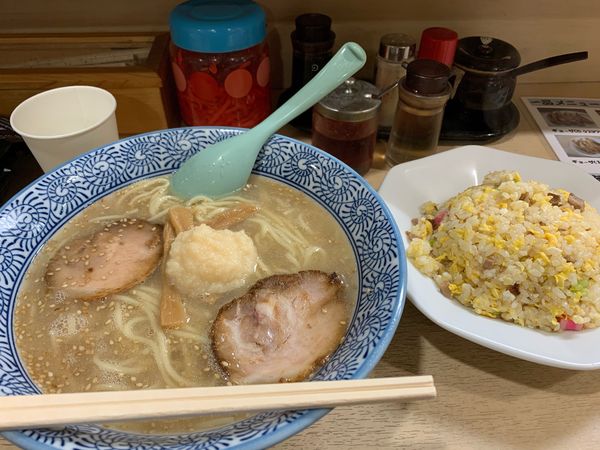 「ラーメン(.塩)半チャーセット」@長州ラーメン 万龍軒 富士見店の写真