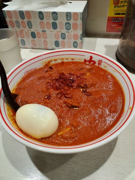 「誠スペシャル　トッピングゆで玉子」@蒙古タンメン 中本 東池袋店の写真