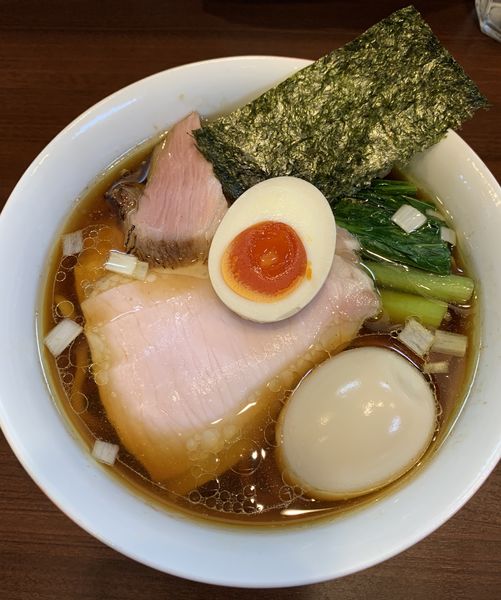 「醤油ラーメン＋チャーシュー＋味玉」@とものもとの写真