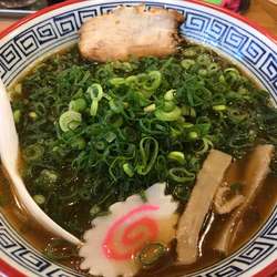 ネギ中華そば　840円　ランチ大盛無料