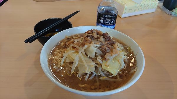 「ラーメン、生卵」@俺の生きる道 つくば店の写真