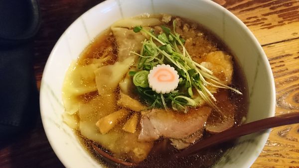 「ワンタン入り醤油ラーメン」@G麺7の写真