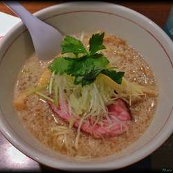 背脂地鶏中華そば