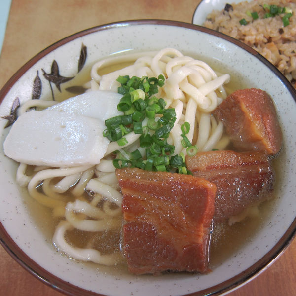 「そば大 750円 + 手作りジューシー 300円」@きしもと食堂の写真