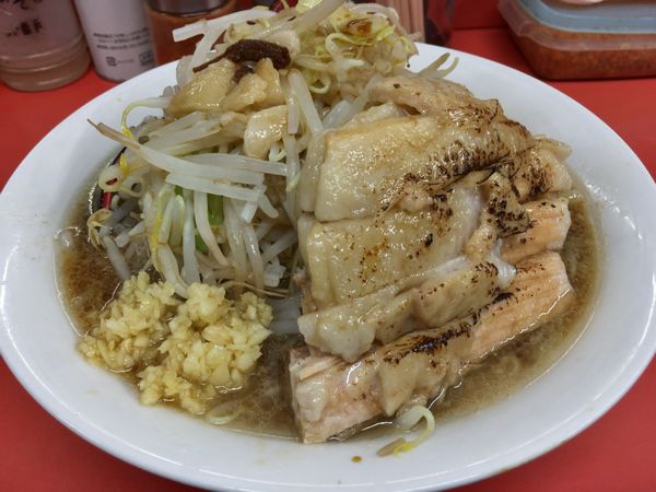 「小ラーメン　豚入り　全マシ」@ぬ〜どる専門店 バカみたいに愛してたの写真