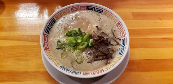 「博多とんこつ　替え玉２回」@とんこつ らい斗の写真