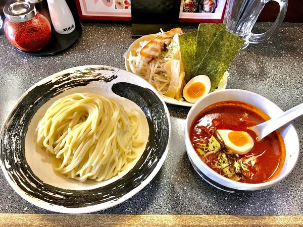 「つけ麺大辛大盛り+全部のせ」@つけ麺道 開花屋一貫 名古屋店の写真