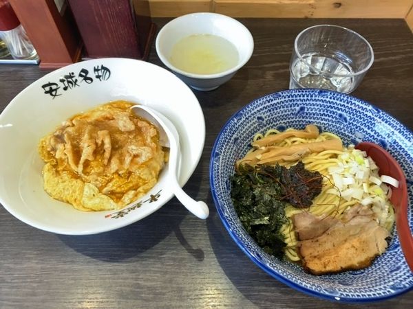 「トリュフタレソバ　+  北京飯小盛り」@究極の北京飯・らーめん 半熟堂の写真