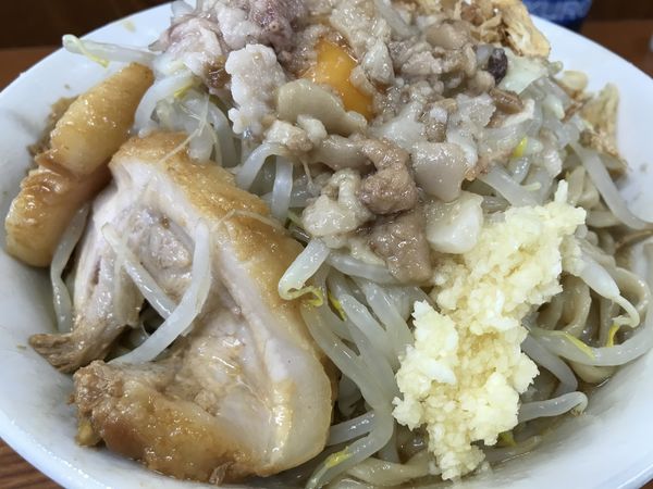 「汁なし(ブタ2枚入り) 880円」@ラーメン二郎 亀戸店の写真