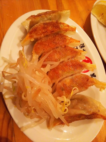 「餃子」@遠州男唄 濱松たんと 浜松駅南口店の写真