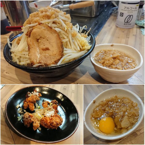 「ラーメン小(ヤサイニンニク)＋アブラ卵＋油淋鶏3個」@麺屋 どんぶら来の写真