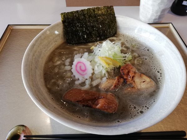 「濃厚煮干そば」@麺屋 なるとの写真