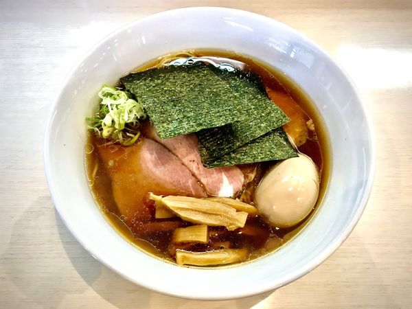 「醤油ラーメン特製盛り」@麺屋 志縁の写真