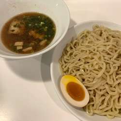 つけ麺 中 (860円)