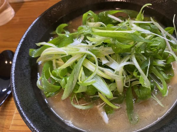 「ラーメン+ネギ」@らーめん両さん。の写真