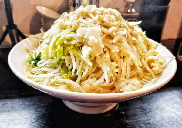 「ラーメン　ヤサイアブラ」@豚星。の写真