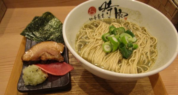 「【曜日時間限定】煮干蕎麦　９５０円」@中華蕎麦 時雨の写真