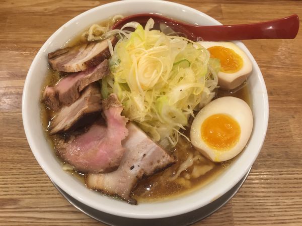 「特製らーめん 醤油」@麺や 七彩 八丁堀店の写真