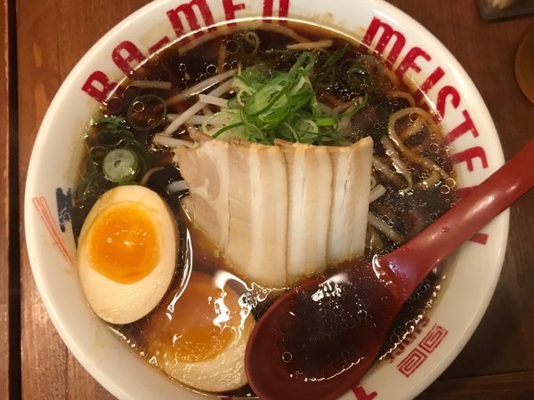 「希望軒ブラック 味玉」@希望軒 新宿三丁目店の写真