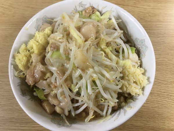 「ラーメン（ニンニクアブラ）/生姜/うずらの玉子」@ラーメン二郎 栃木街道店の写真