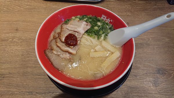 「元祖豚骨モヒカンラーメン780」@モヒカンらーめん ラーメン滑走路店の写真