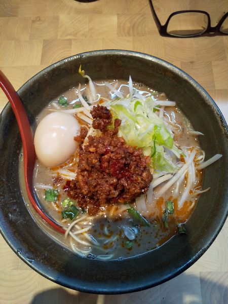 「台湾煮干しラーメン（味玉付き）」@にぼしらーめん88の写真