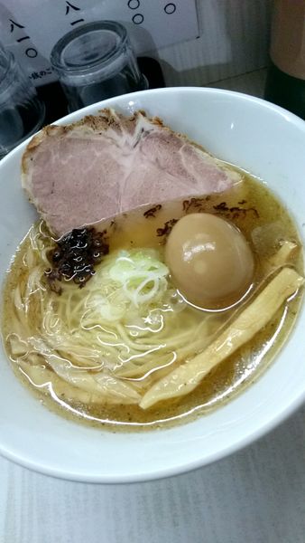 「追いガツオ香る和風塩らーめん  810円」@拉麺 しのざきの写真