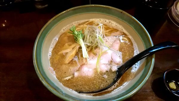 「魚出汁ラーメン_800円」@魚と豚と黒三兵の写真