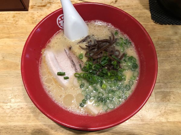 「特製ラーメン＋替え玉」@豚骨らーめん 福の軒 秋葉原店の写真