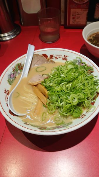 「ネギラーメン  こってり」@天下一品 蒲田店の写真