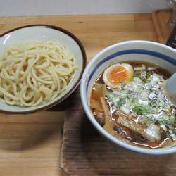 醤油チャーシューつけ麺（１０００円）