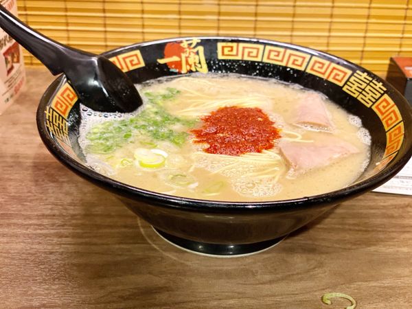 「豚骨ラーメン980えん」@一蘭 浅草店の写真