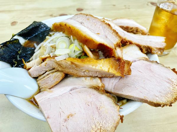 「チャーシューわんたん麺　1150えん」@味の大西 本店の写真