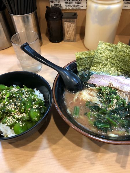 「ラーメン」@横浜家系らーめん 武道家 賢斗の写真