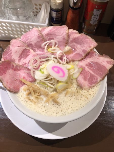 「鶏そばチャーシュー　大」@鶏そば 啜るの写真