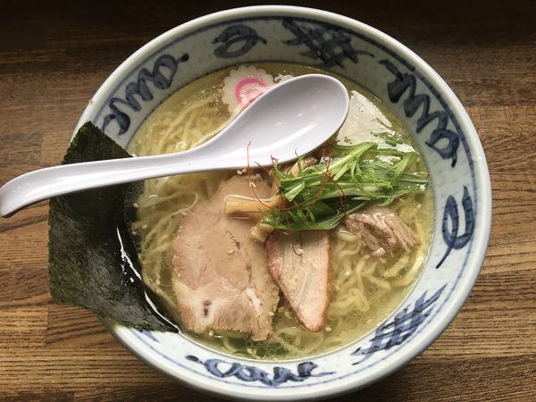 「手打ち中華（塩）」@手打ち中華そば 凌駕の写真