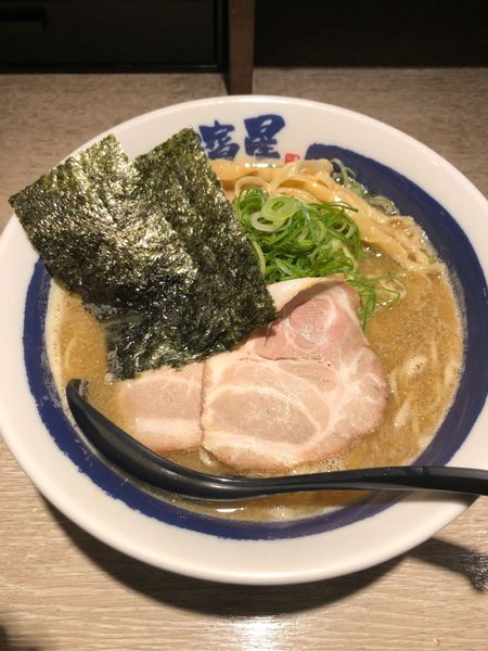 「濃厚煮干しそば」@濃厚煮干しそば 麺匠 濱星 二子玉川店の写真