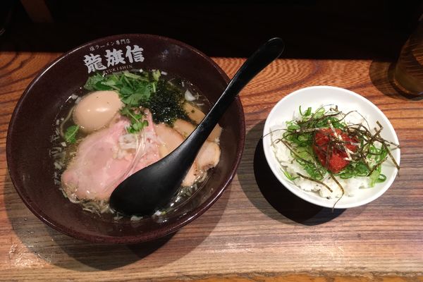 「塩そば　明太子丼」@NAMBA 龍旗信RIZE 大阪なんば店の写真