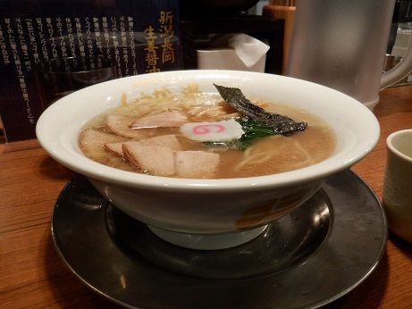 「白生姜ラーメン　塩」@長岡生姜ラーメン しょうがの湯 渋谷総本店の写真