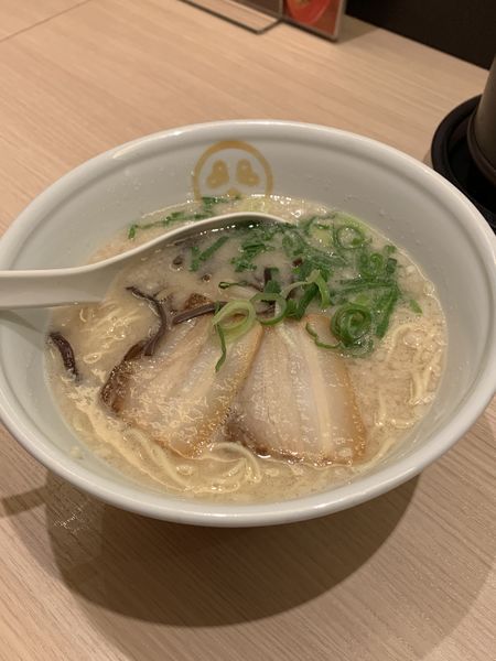 「豚骨白 690円」@TOKYO 豚骨 BASE MADE by 博多一風堂 ecute品川サウス店の写真