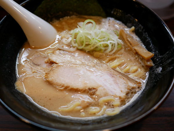 「ラーメン 太麺 大盛」@ラーメン長山の写真