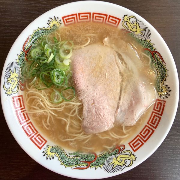 「ラーメン (570円)」@博多ラーメン専門店 幸ちゃんラーメン 西月隈店の写真