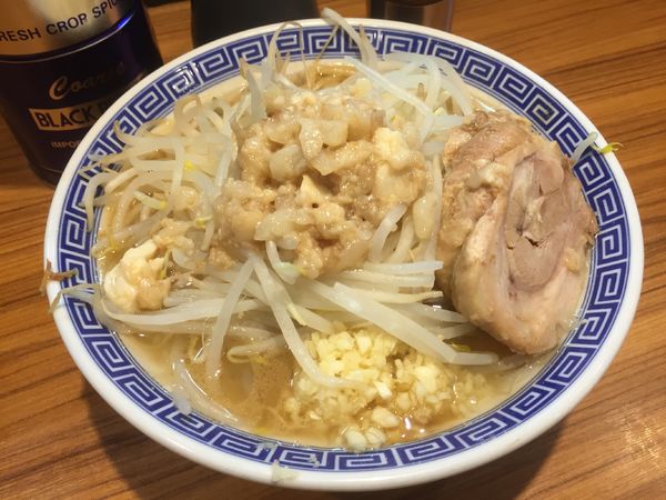 「ラーメン（並）ニンニク、アブラ」@びんびん豚の写真