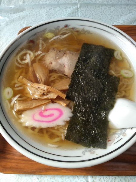 「ラーメン 500円 餃子300円」@北京飯店の写真