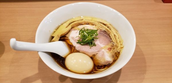 「特製醤油らぁ麺　替え玉」@らぁ麺 みうら 上野毛店の写真
