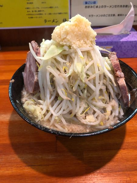 「ラーメン、野菜マシ、油マシ、ニンニク多め」@ラーメン梅 梅島店の写真