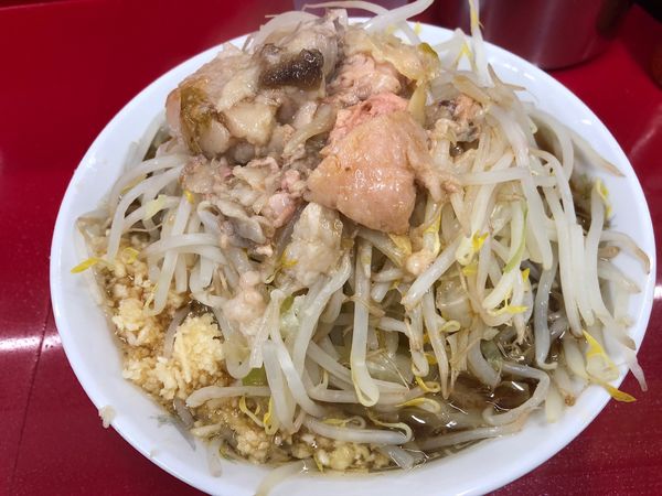 「ラーメン　小 少なめ 全マシ ニンニクマシマシ」@ラーメン二郎 越谷店の写真